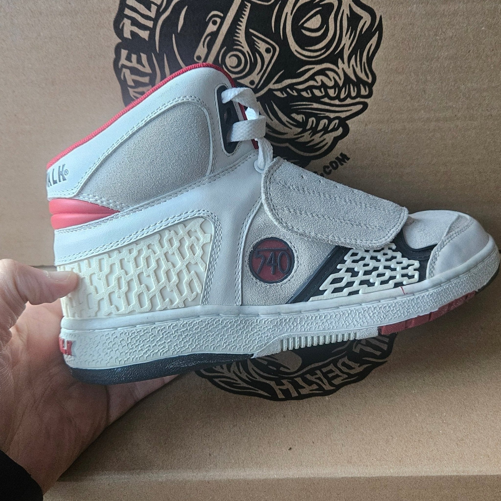 Vintage Airwalk prototype 540 (One shoe) collectible - decoration only (Copy) - SkateTillDeath.com